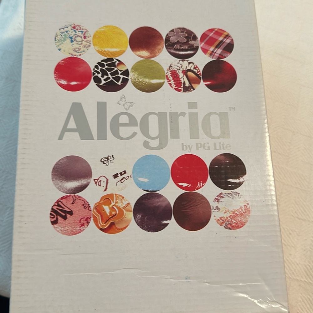 Alegria clogs